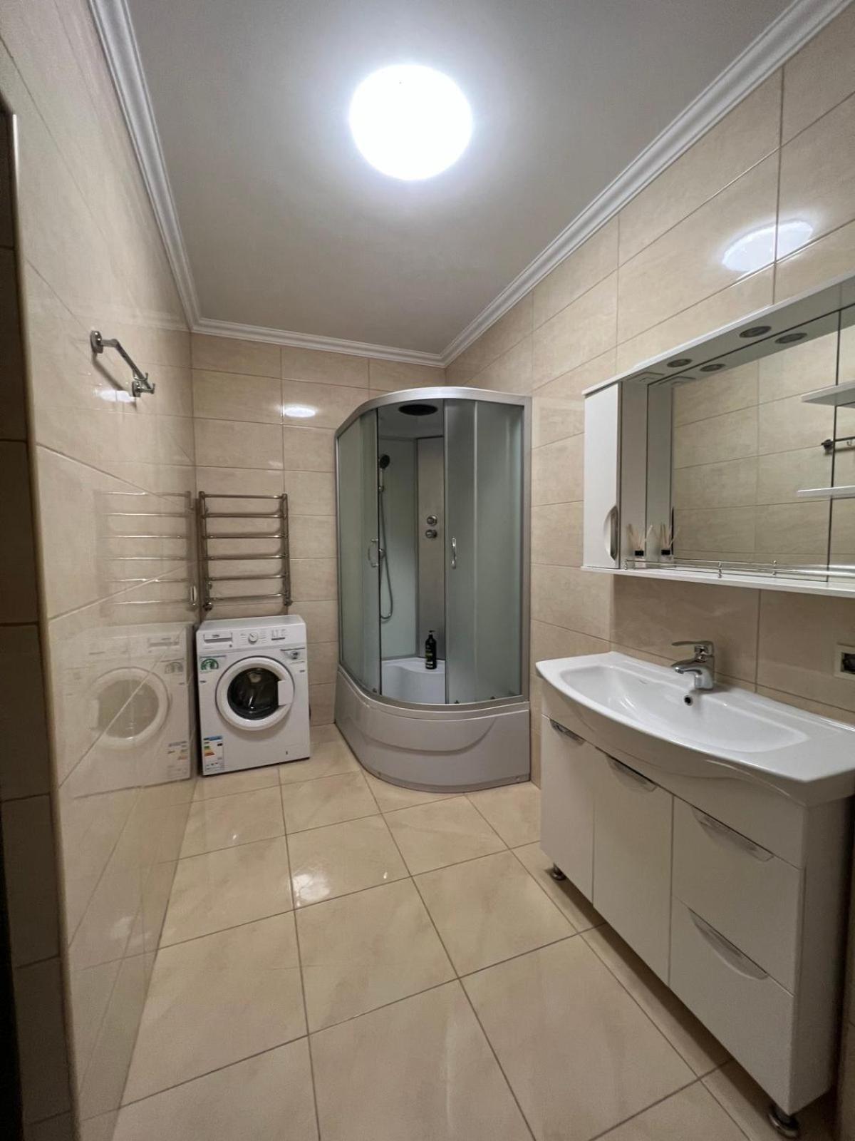 затишні Two Apartment