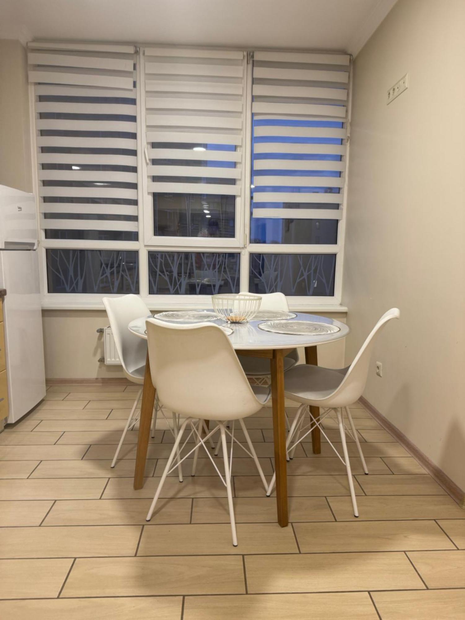 затишні Two Apartment *